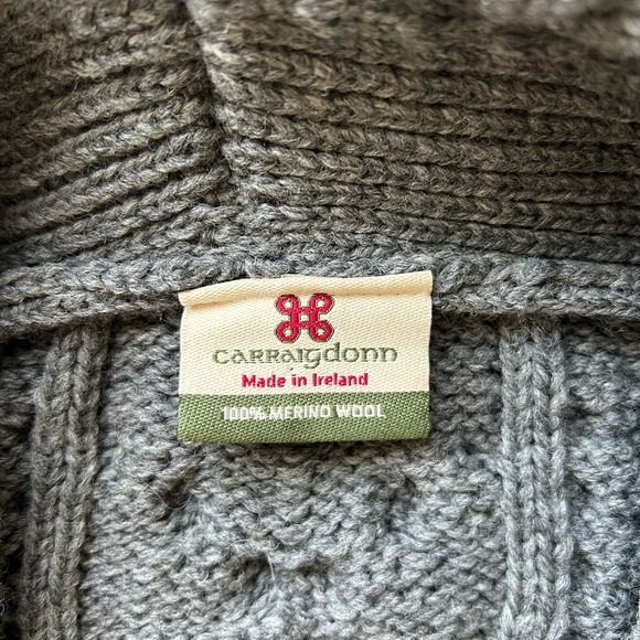 Authentic sweater/jacket from Ireland. - Picture 2 of 3